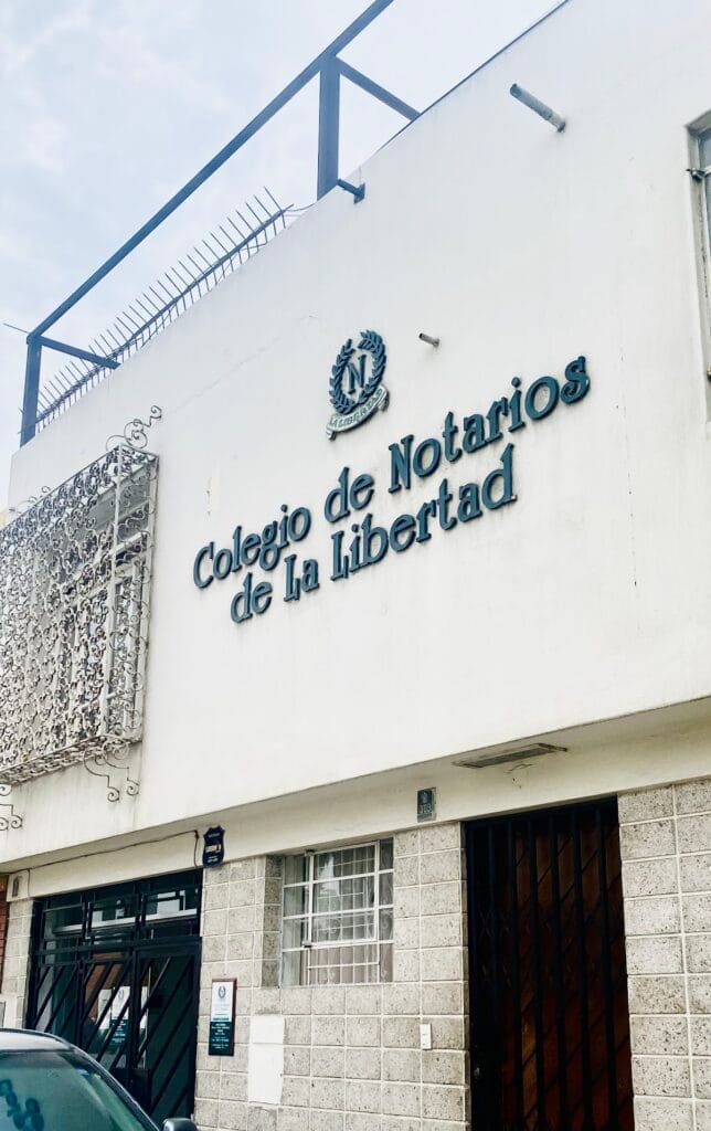 Colegio de Notarios de La Libertad